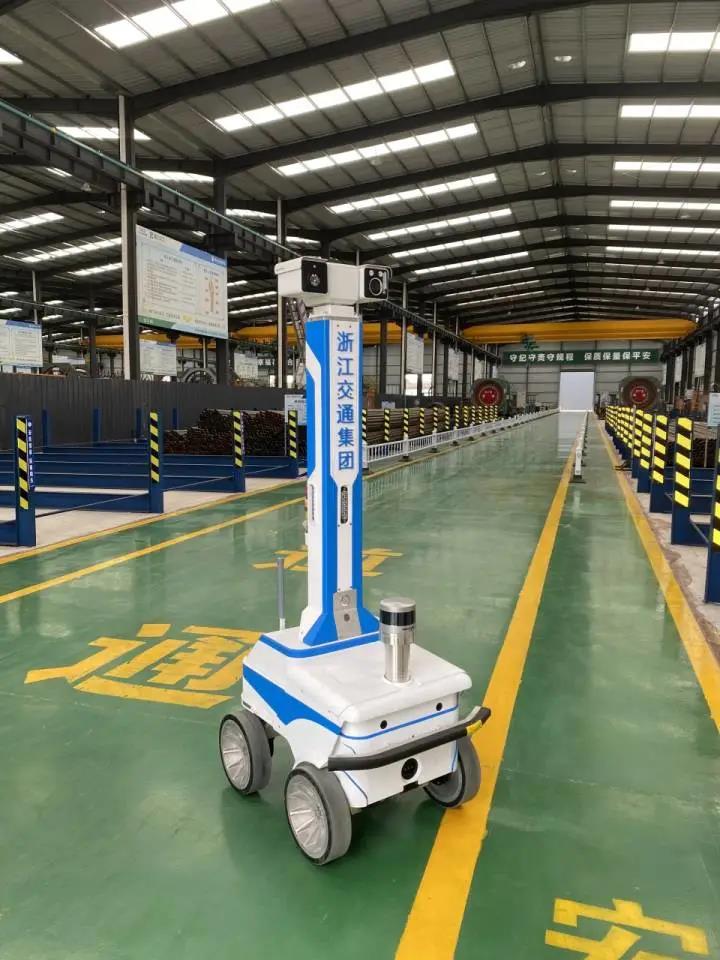 智能機器人小安